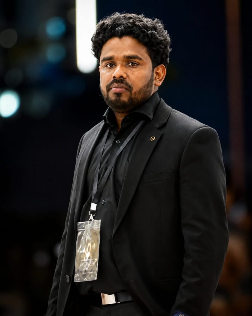 MUKESH MULANGADAN